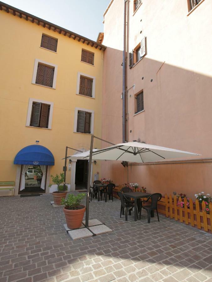 Il Cavallino Fossombrone Zewnętrze zdjęcie